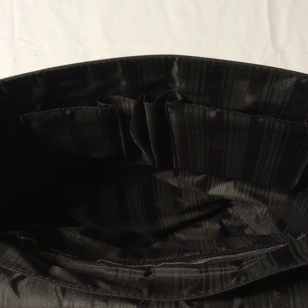 Kenneth Cole Reaction Messenger Bag